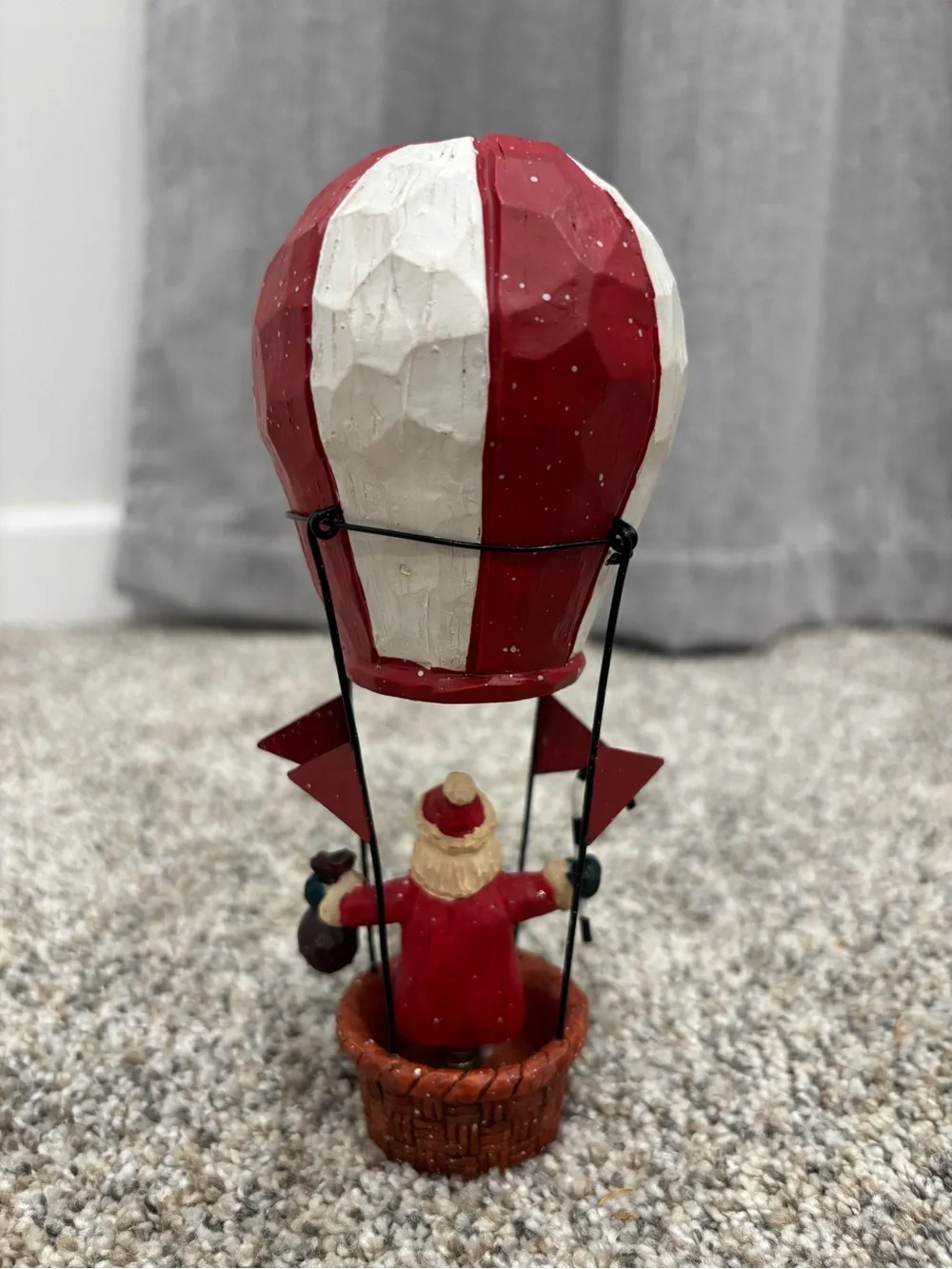 Vintage Red and White Floating Hot Air Balloon Santa Clause Christmas Decor